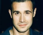 Freddie Prinze Jr. guest star in Bones