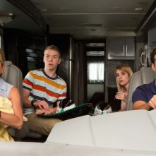Come ti spaccio la famiglia: Jennifer Aniston, Emma Roberts, Will Poulter e Jason Sudeikis in un momento del film