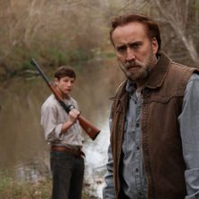 Joe: una scena del film con Nicolas Cage e Tye Sheridan