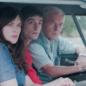 Les Grandes Ondes: Valérie Donzelli con Francisco Belard e Patrick Lapp in una scena