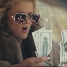 Wrong Cops: Arden Myrin in una scena