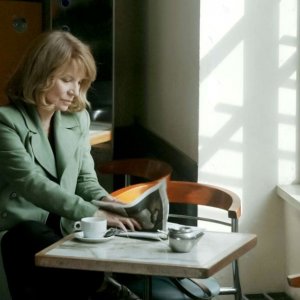 Gare du nord: Nicole Garcia in una scena