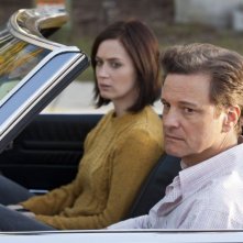 Il mondo di Arthur Newman: Emily Blunt con Colin Firth in una scena del film