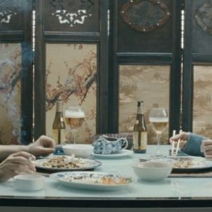 When Evening Falls on Bucharest or Metabolism: Bogdan Dumitrache e Diana Avramut in una scena