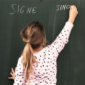 Blackboard: una scena del documentario sulla scuola elementare intercomunale di Derrière-Pertuis