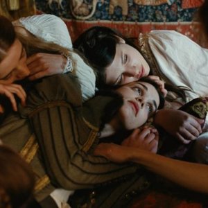 Mary Queen of Scots: la protagonista Camille Rutherford in una scena del film