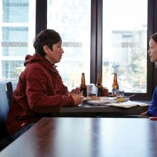 Our Sunhi:  Sunkyun Lee con Yumi Jung in una scena