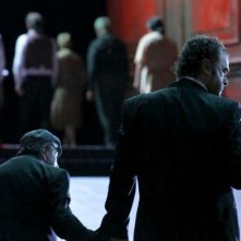 Sangue: Pippo Delbono e Giovanni Senzani in una scena