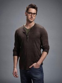 The Blacklist: Ryan Eggold in una foto promozionale della serie