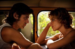 Anni felici: Kim Rossi Stuart e Micaela Ramazzotti protagonisti del film in una scena