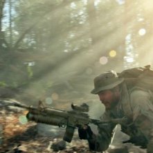 Lone Survivor: Taylor Kitsch in una scena