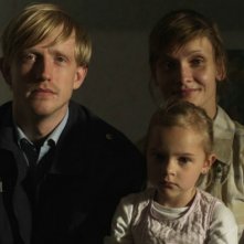 The Police Officer's Wife: Alexandra Finder con David Zimmerschied in una scena familiare del film