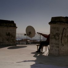 The Rooftops: una scena del film diretto da Merzak Allouache