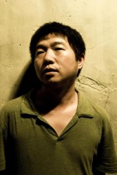 'Til Madness Do Us Part: il regista Wang Bing in una foto promozionale