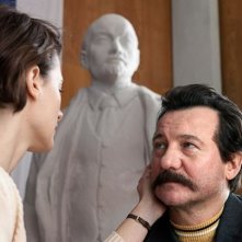 Walesa. Man of Hope: Agnieszka Grochowska e Robert Więckiewicz in una scena del film