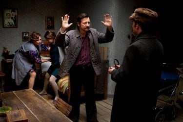 Walesa. Man of Hope: Robert Wieckiewicz insieme a Agnieszka Grochowska e Anna Seniuk in una drammatica scena