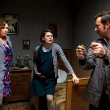 Walesa. Man of Hope: Robert Wieckiewicz insieme a Agnieszka Grochowska e Anna Seniuk in una scena