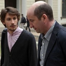 L'Intrepido: Gabriele Rendina in una scena del film con Antonio Albanese