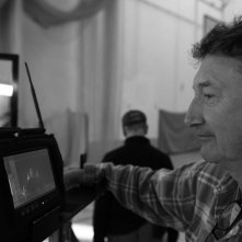 Locke: il regista Steven Knight in un'immagine dal set