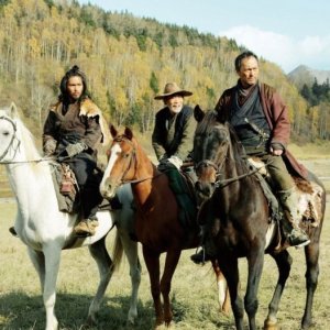 Unforgiven: Koichi Sato, Akira Emoto e Ken Watanabe in una scena
