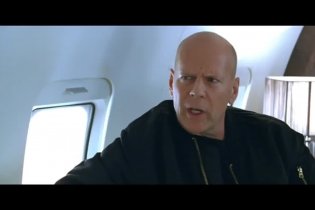 Video-recensione Red 2