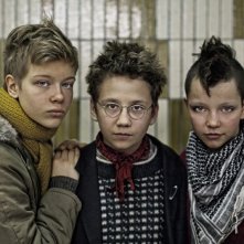 We are the best!: Liv LeMoyne, Mira Barkhammar e Mira Grosin in una foto promozionale