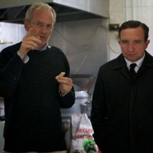 Still Life: Eddie Marsan sul set con il regista Uberto Pasolini