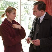 Still Life: Joanne Froggatt con Eddie Marsan in una scena