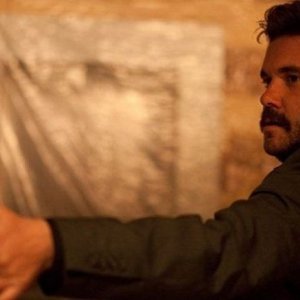 The Sacrament: Aj Bowen in una scena