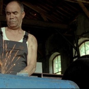 Alienation: Christos Stergioglou in una scena