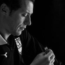 L'arbitro: una bella immagine di Stefano Accorsi tratta dal film