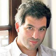 La ricostruzione: il regista del film Juan Taratuto	in una foto promozionale