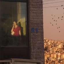 May in the Summer: la bella Cherien Dabis in una suggestiva scena del film