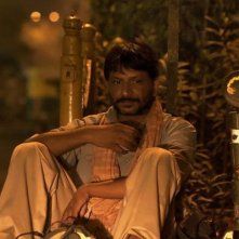 Siddhart: il protagonista Rajesh Tailang in una scena nei panni di Mahendra