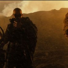 Vin Diesel, protagonista di Riddick, in una scena