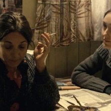 Las analfabetas: Paulina Garcia in una scena con Valentina Muhr