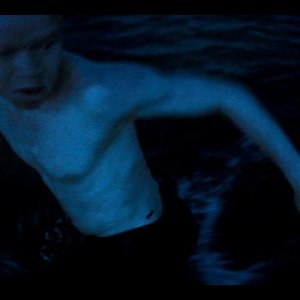 White Shadow: Hamis Bazili in una scena tratta dal film