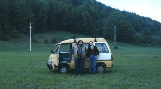 Zoran, il mio nipote scemo: Giuseppe Battiston in una scena con Rok Presnikar