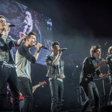 One Direction: This is Us, gli 'One Direction' durante un concerto in una scena del film
