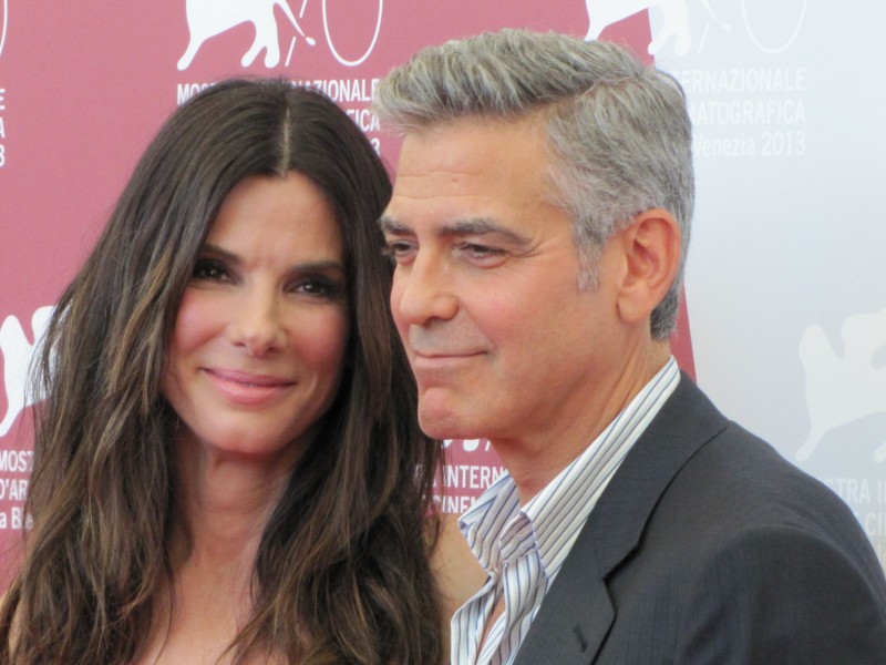 Veenzia 2013 Sandra Bullock E George Clooney Sorridenti Al Lido Con Gravity 283970