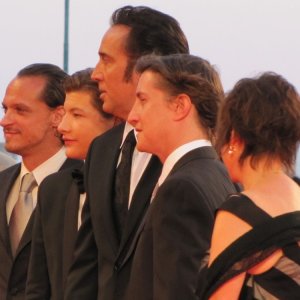 David Gordon Green e Nicolas Cage presentano 'Joe' sul tappeto rosso della Mostra di Venezia 2013 con Tye Sheridan e  Ronnie Gene Blevins