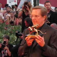 Venezia 2013 - William Friedkin sul red carpet con il Leone d'Oro