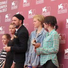 Mira Barkhammar con Lukas Moodysson, Liv LeMoyne, Mira Grosin e Lily Moodysson a Venezia con We Are the Best!