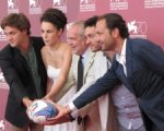Venezia 2013: De Laurentiis presenta Il terzo tempo al Lido