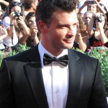 Tom Welling Presenta Parkland Alla Mostra Di Venezia Nel 2013 Immagine Dal Tappeto Rosso 284331