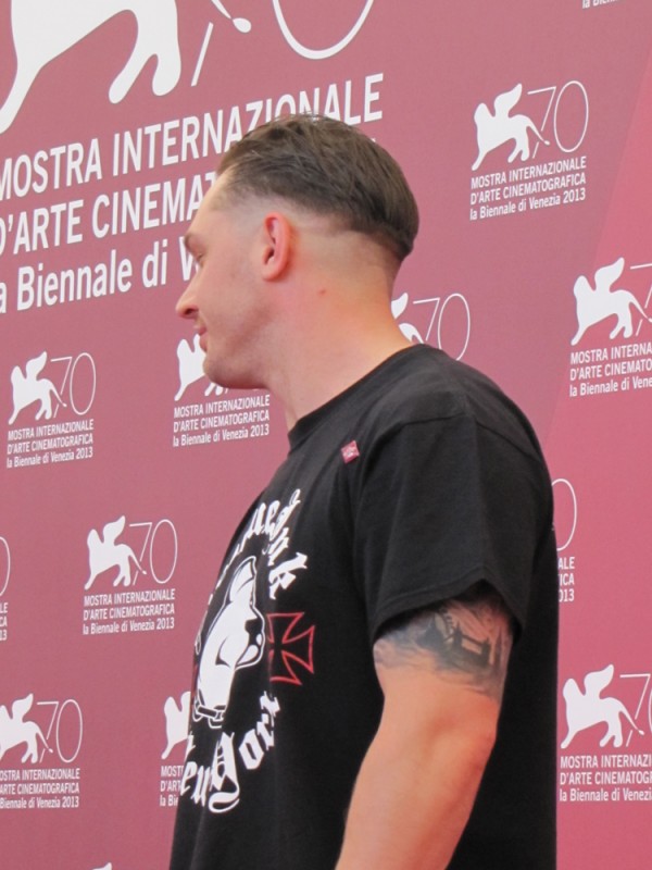 Locke Tom Hardy Presenta Il Film A Venezia 2013 E Sfoggia Un Look Nuovo 284434