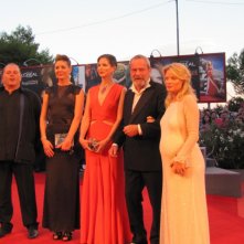 Melanie Thierry accanto a Terry Gilliam  a Venezia 2013 con The Zero Theorem - immagine dal red carpet