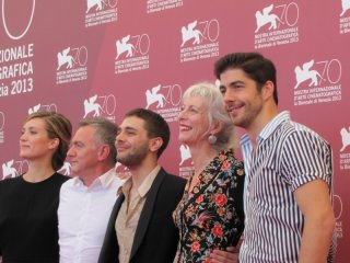 Tom At The Farm: Xavier Dolanl presenta il film a Venezia 2013 con Pierre Yves Cardinal, Lise Roy, Evelyne Brochu e Michel Marc Bouchard
