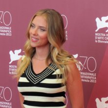 Una Splendida Scarlett Johansson Presenta Under The Skin A Venezia Nel 2013 284492