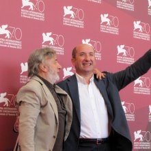 Mostra Di Venezia 2013 Antonio Albanese Presenta L Intrepido Accanto A Gianni Amelio 284648